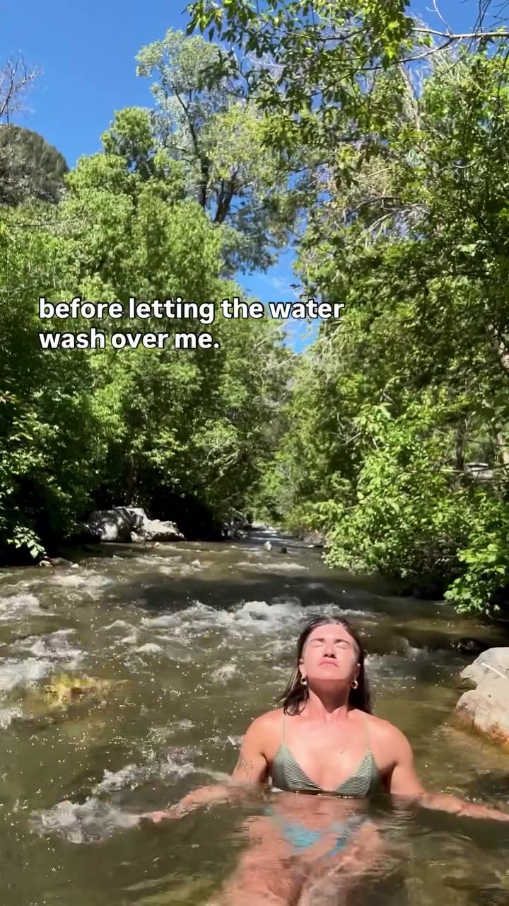 Rae.on.the.road Nude Showing Off Her Sexy Body Outdoors