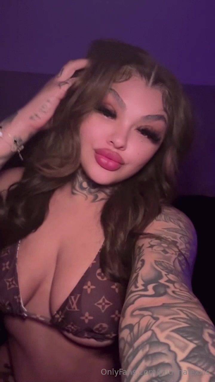 Jaidyn Alexis New Porn Video Shows Off Her Big Boobs