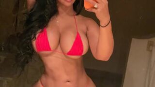 Ayisha Diaz Onlyfans Nude Shows Off Her Hot Body