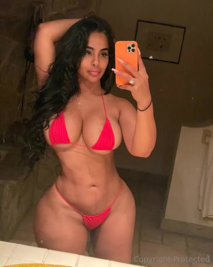 Ayisha Diaz Onlyfans Nude Shows Off Her Hot Body