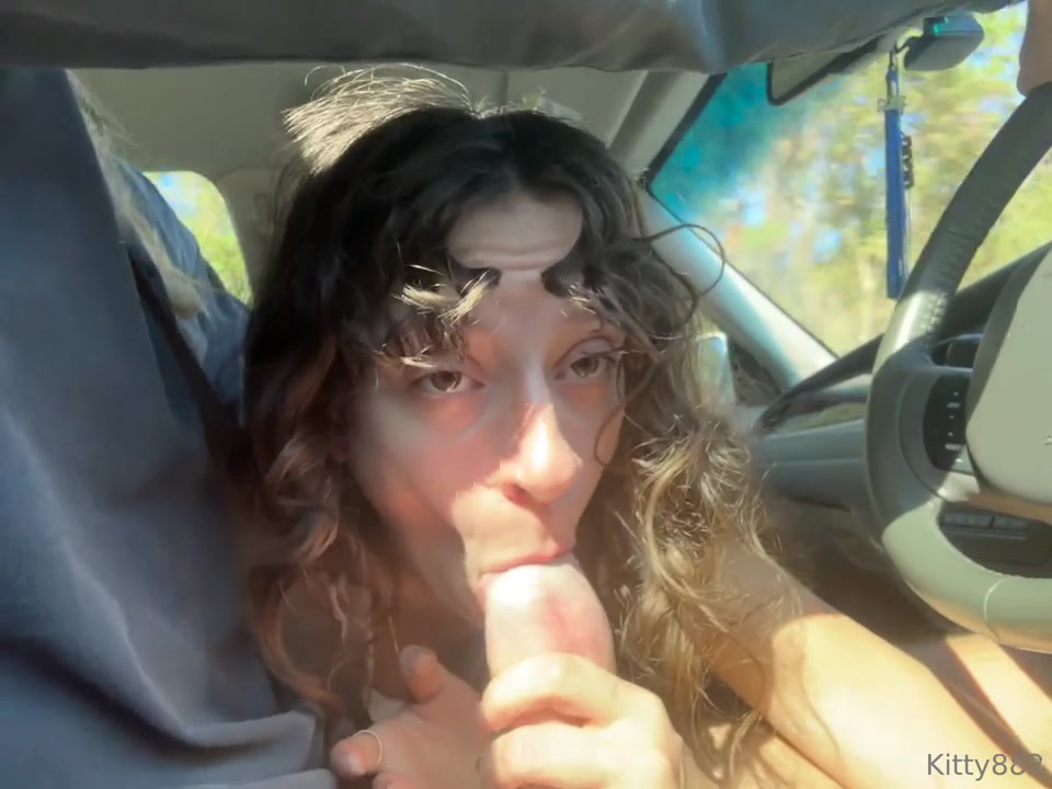 MeowMixAlicia Aka Kitty882 Onlyfans – Car Blowjob Porn Video